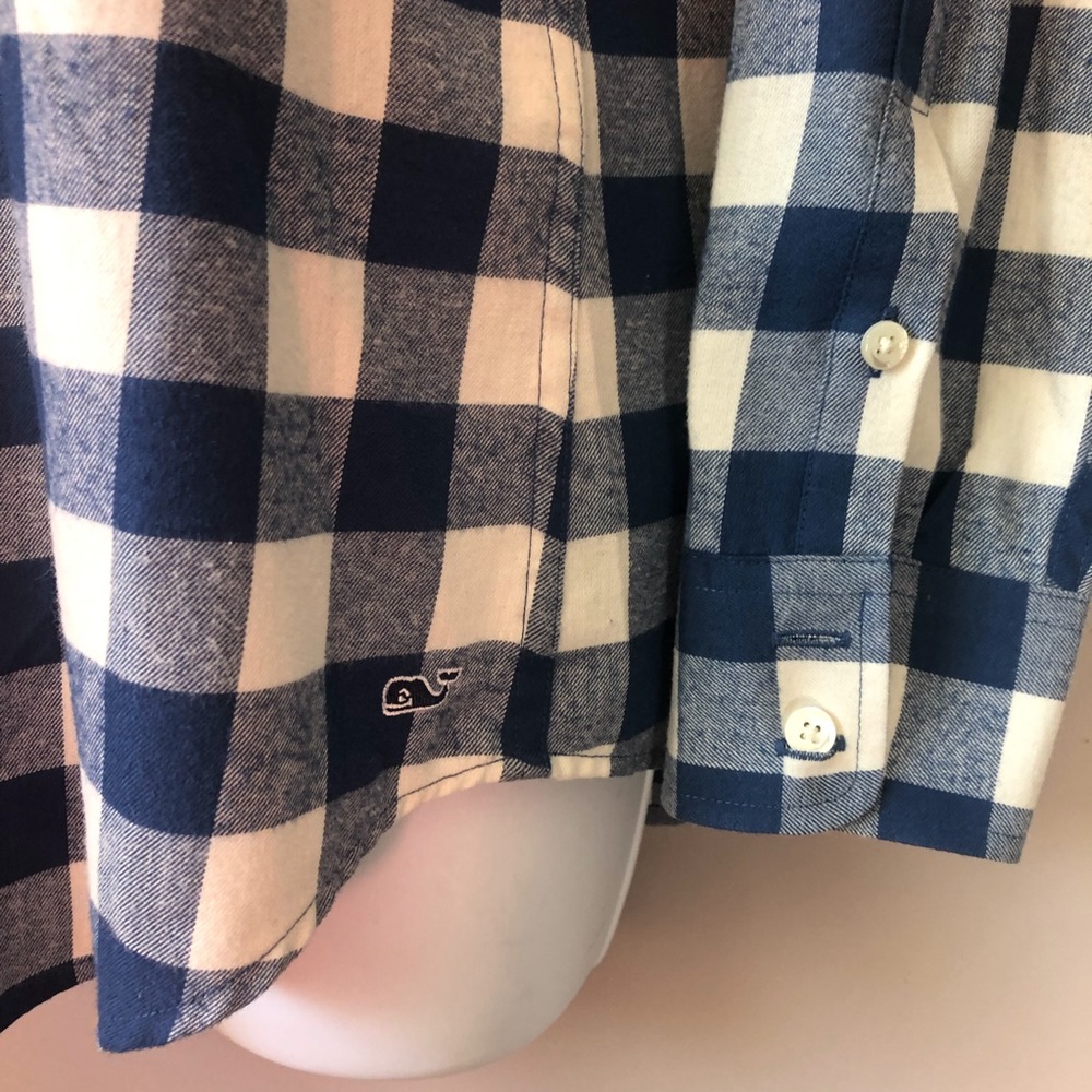 Vineyard Vines Women’s Button Down Collared Shirt - image 3